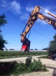 sb0206430icm_ICM_GRA-C30_Holzgreifer-Messer-Bagger_06sbf