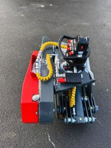 sb0206550uni_1500pro_Kran-Holzgreifer-SägeMS500_08sbf