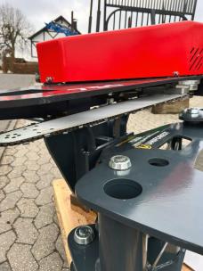 sb0206560uni_Premium36_Holzgreifer_Säge-MS750_16sbf