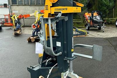 sb0214181uni Holzspalter TITANIUM 18-CD-E-CDE_Logo