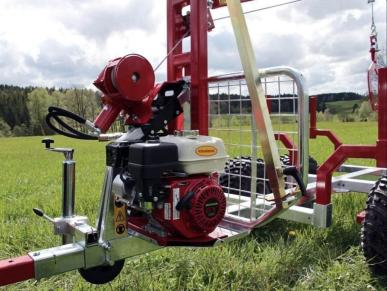 sb0218101kra_T1100-Holzwagen-1.1t_2x-Kran_16sbf