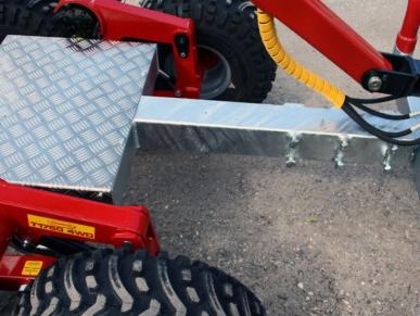 sb0218120kra_1750-Rückewagen-1.7t_Kran-3.5m_10sbf