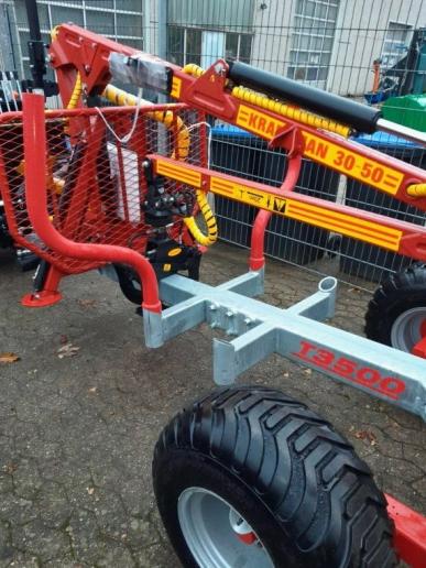 sb0218150kra_T3500 Rückewagen-3.5t_Kran_16sbf