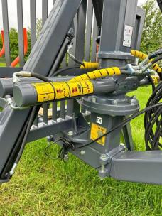 sb0218230kts_KTS7-Rückewagen_7.0t_mit-Kran-5.4m_12sbf