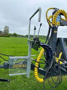 sb0218230kts_KTS7-Rückewagen_7.0t_mit-Kran-5.4m_18sbf