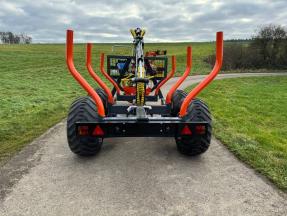 sb0218240kts_KTS8000_Rückewagen_mit-Kran-6.4m_08sbf