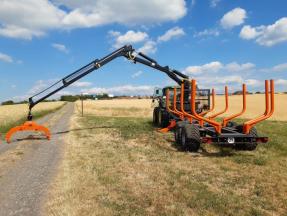 sb0218260kts_KTS13000_Rückewagen_mit-Kran-8.6m_28sbf