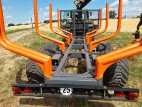 sb0218260kts_KTS13000_Rückewagen_mit-Kran-8.6m_10sbf