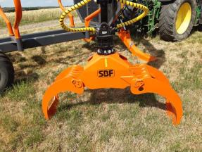 sb0218260kts_KTS13000_Rückewagen_mit-Kran-8.6m_26sbf