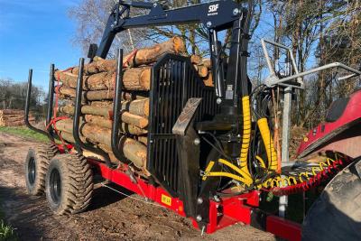 sb0218370mor_SF14_Rückewagen_14.0t_8.5m-Kran_Logo