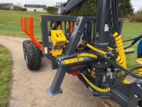 sb0218480sbf_SBF8000_Rückewagen_mit-Kran-6.4m_10sbf