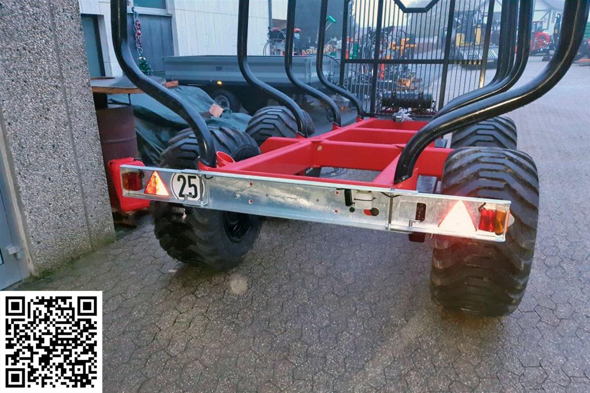 sb0218486sbf_Klappbare-Beleuchtung-Rückewagen_QRcode